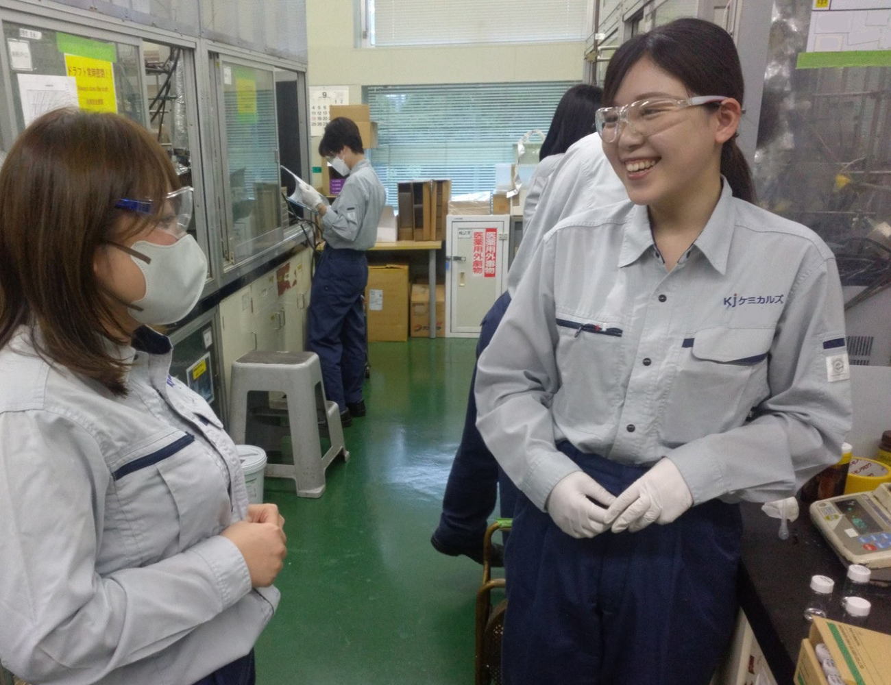 仕事をしている様子